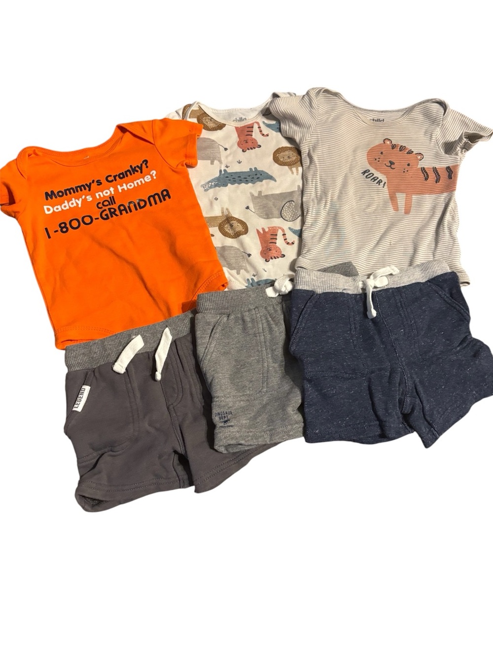 Carter’s EUC Baby Boy Bundle size 12M